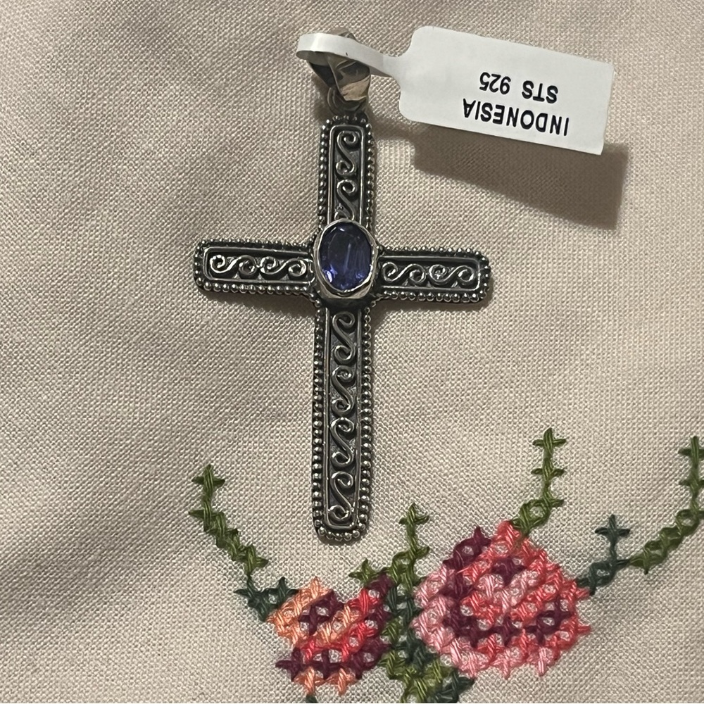 Amethyst stone 925 Cross pendant NWT